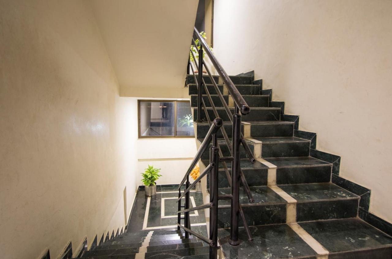 Hotel Yogiraj Palace Shegaon Exterior foto